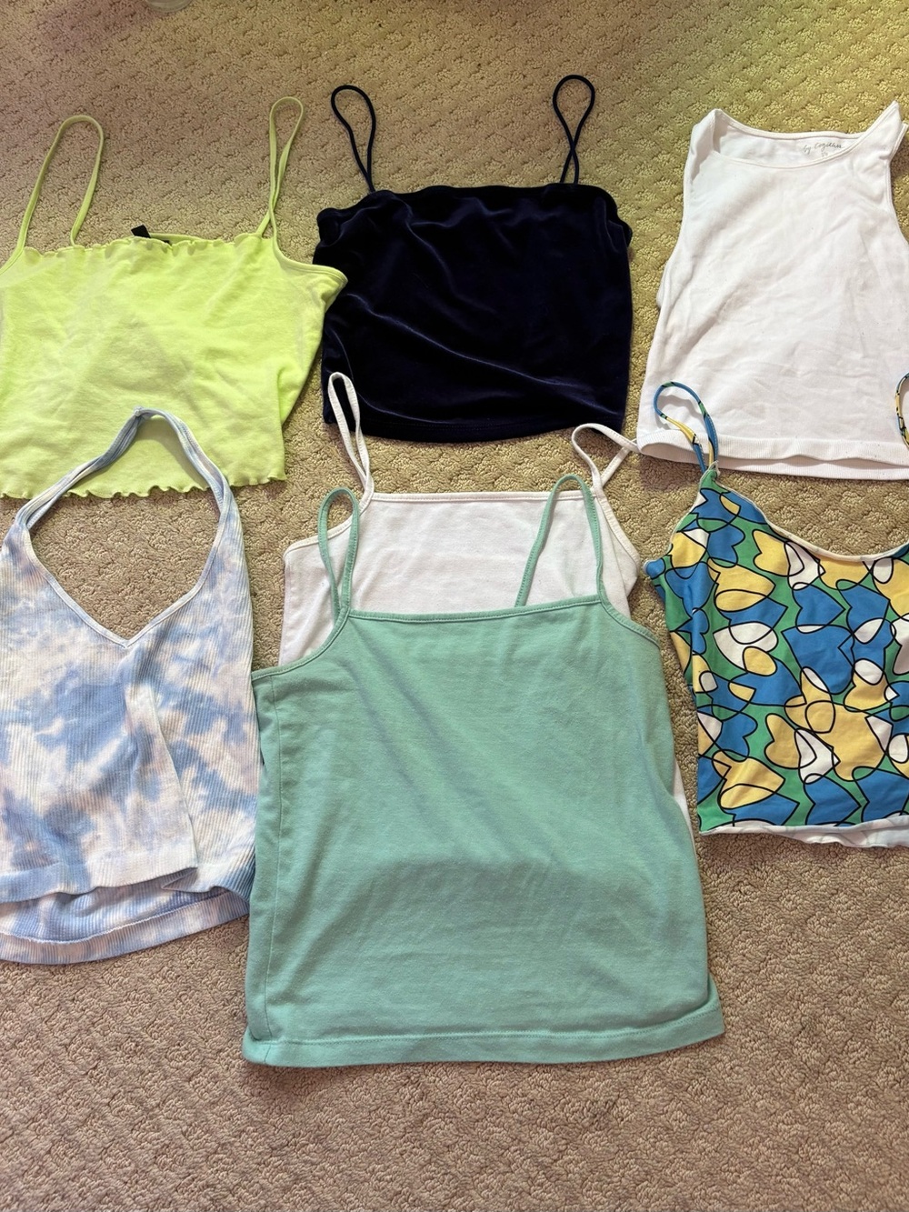 BUNDLE OF 7 - summer tanks in various sizes but all fit like S! green blue white